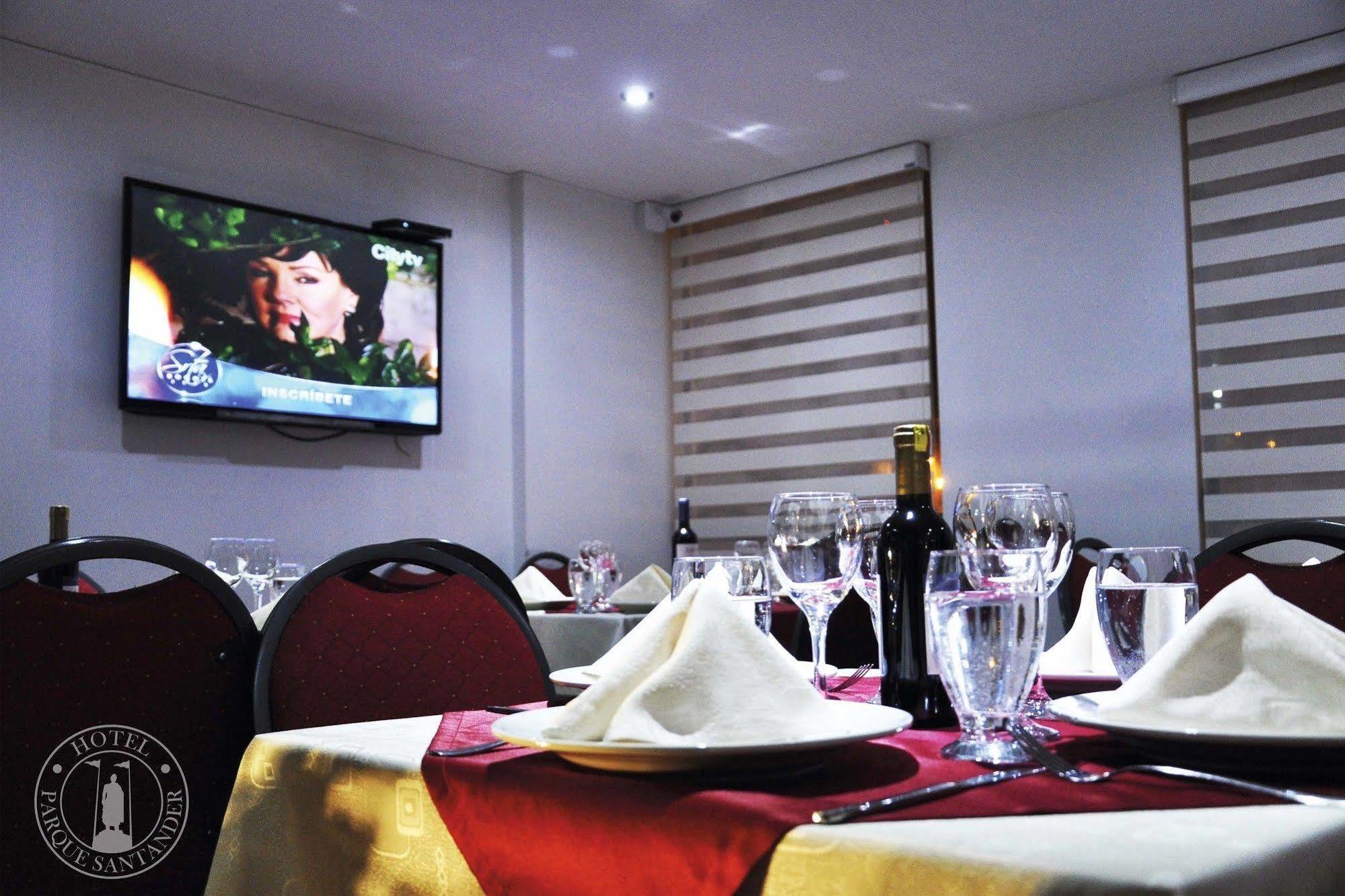 Hotel Parque Santander Tunja Zewnętrze zdjęcie